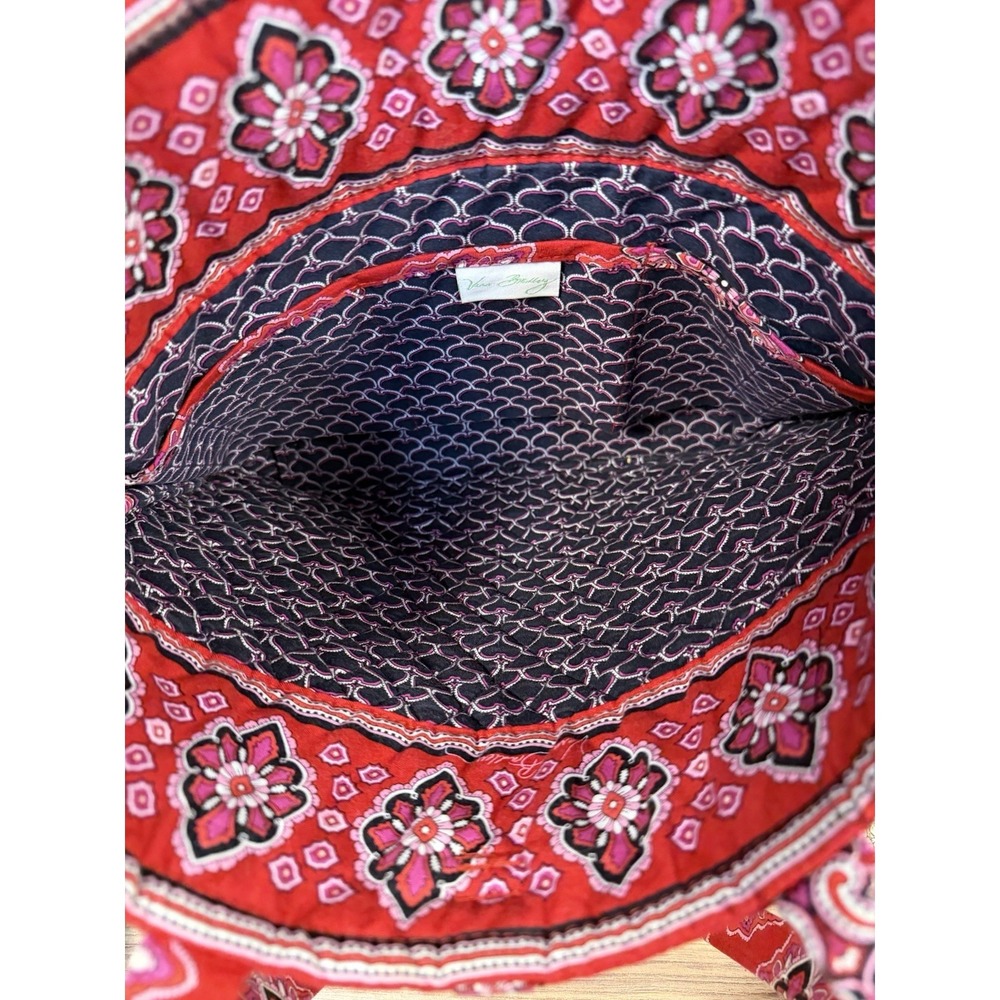 Vera Bradley Small Vera Tote/Handbag Frankly Scarlet (retired pattern) - Picture 3 of 6